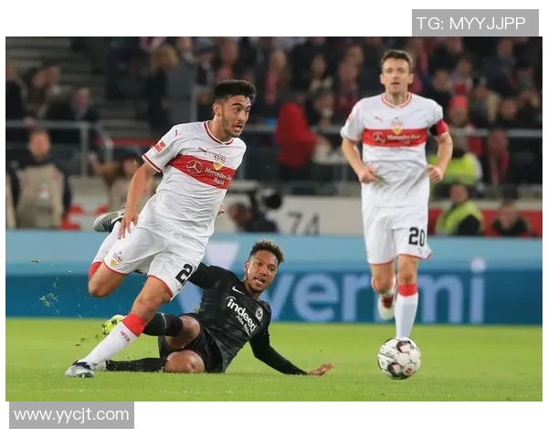 欧联杯精彩对决巴黎圣日耳曼逆转那不勒斯引发全场热议