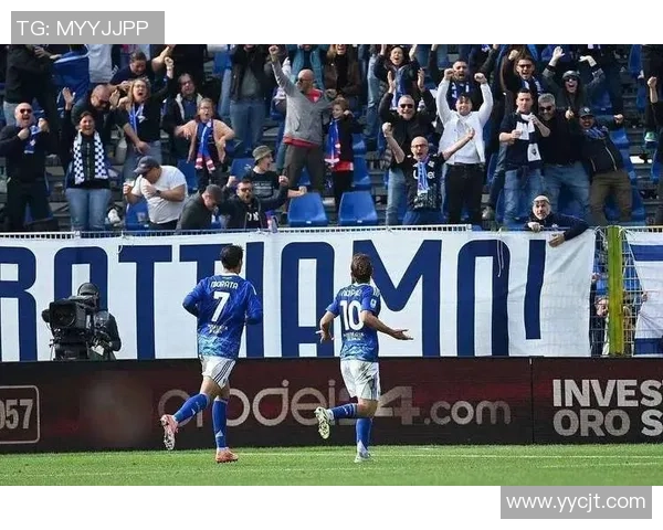 西甲激战曼城险胜那不勒斯争议判罚引发全场热议