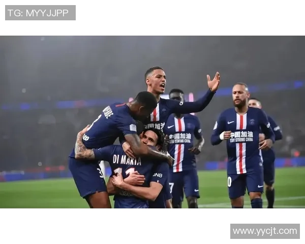 西甲激战巴黎圣日耳曼险胜里昂乌龙球成比赛转折点解析