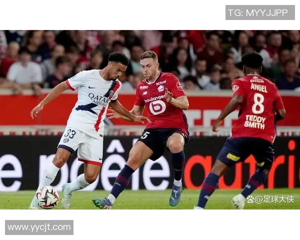 国王杯激战那不勒斯与巴黎圣日耳曼平局帽子戏法引发全场热潮分析